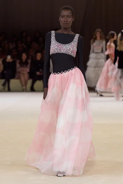 Look 50